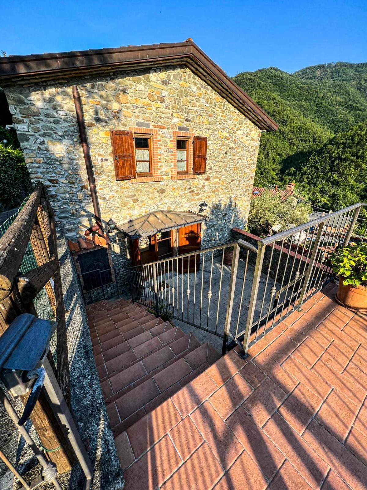Old Village Linda - Tra Lunigiana & Cinque Terre Comano (Tuscany) Exterior foto